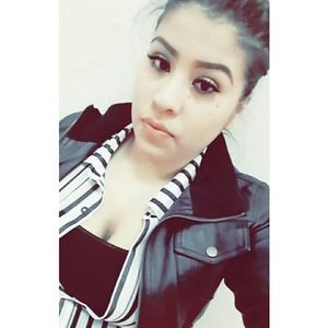 Meet your Posher, Alejandra